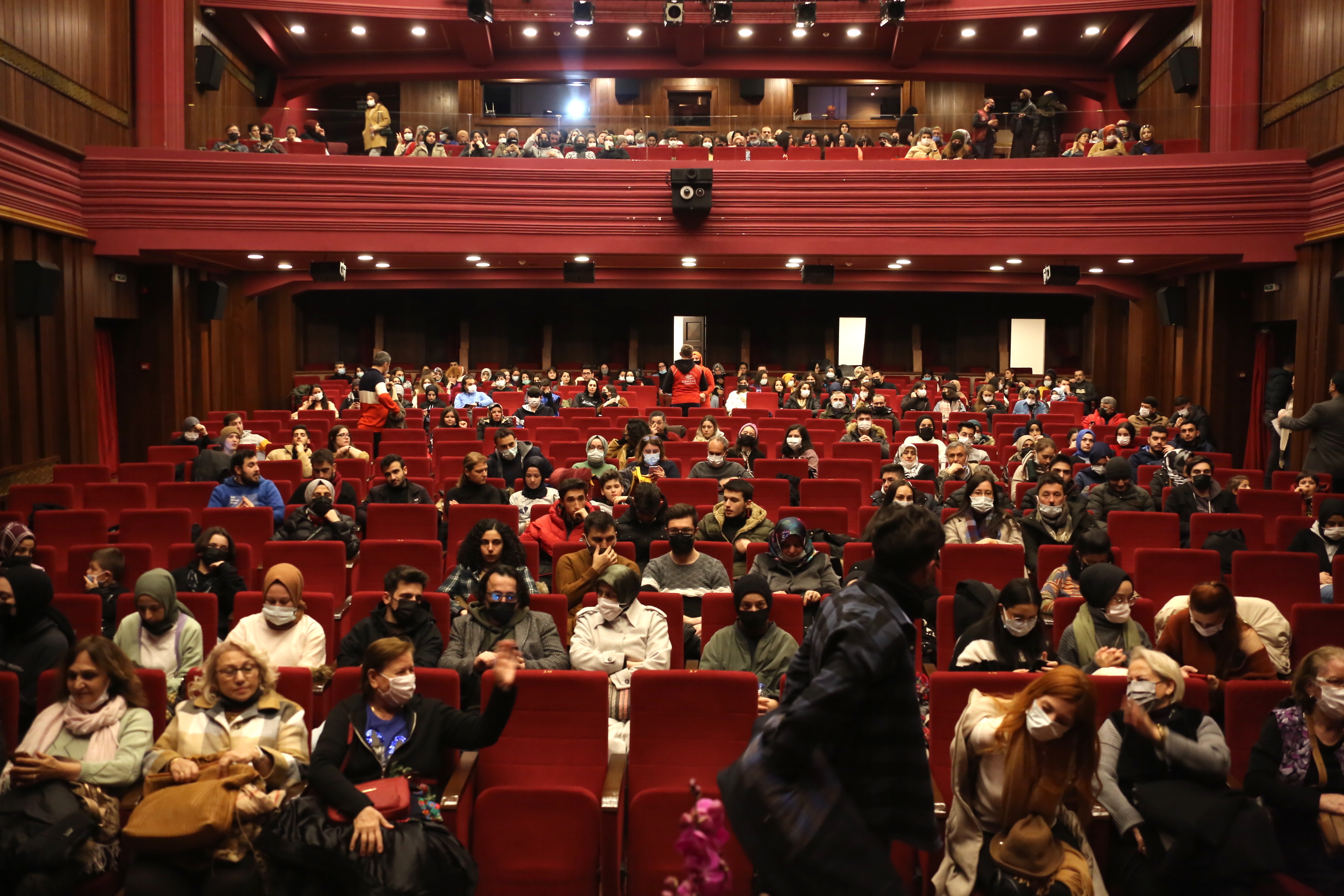 KÜLTÜR SANAT KENTİ GÜRSU PERDE ARALADI