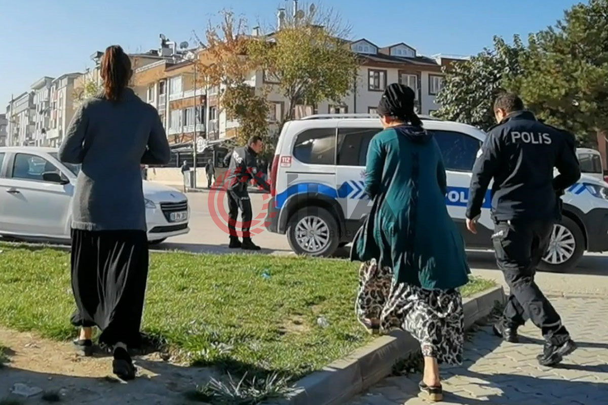 Fal bahanesiyle parasını çaldılar, polis yakaladı