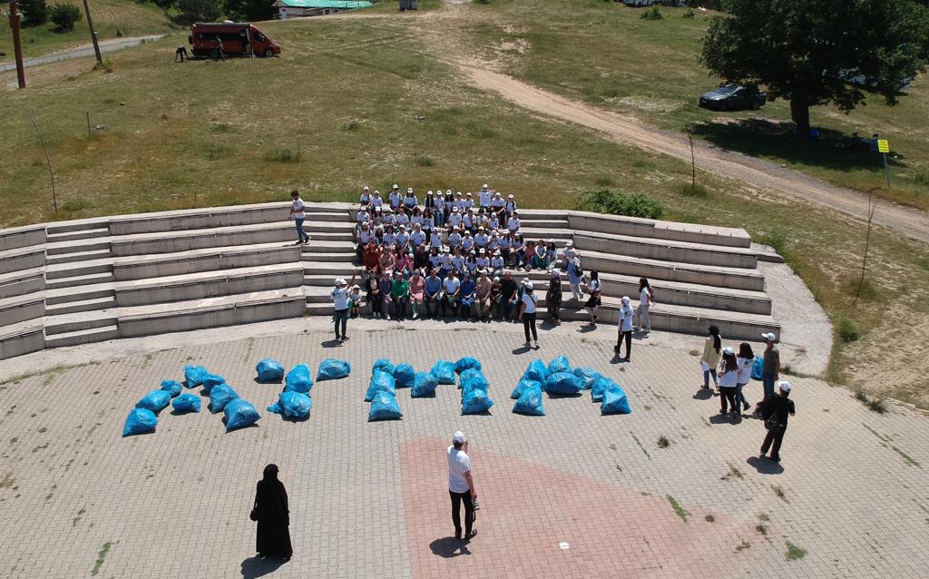Gürsulu Öğrencilerden Doğa Temizliği