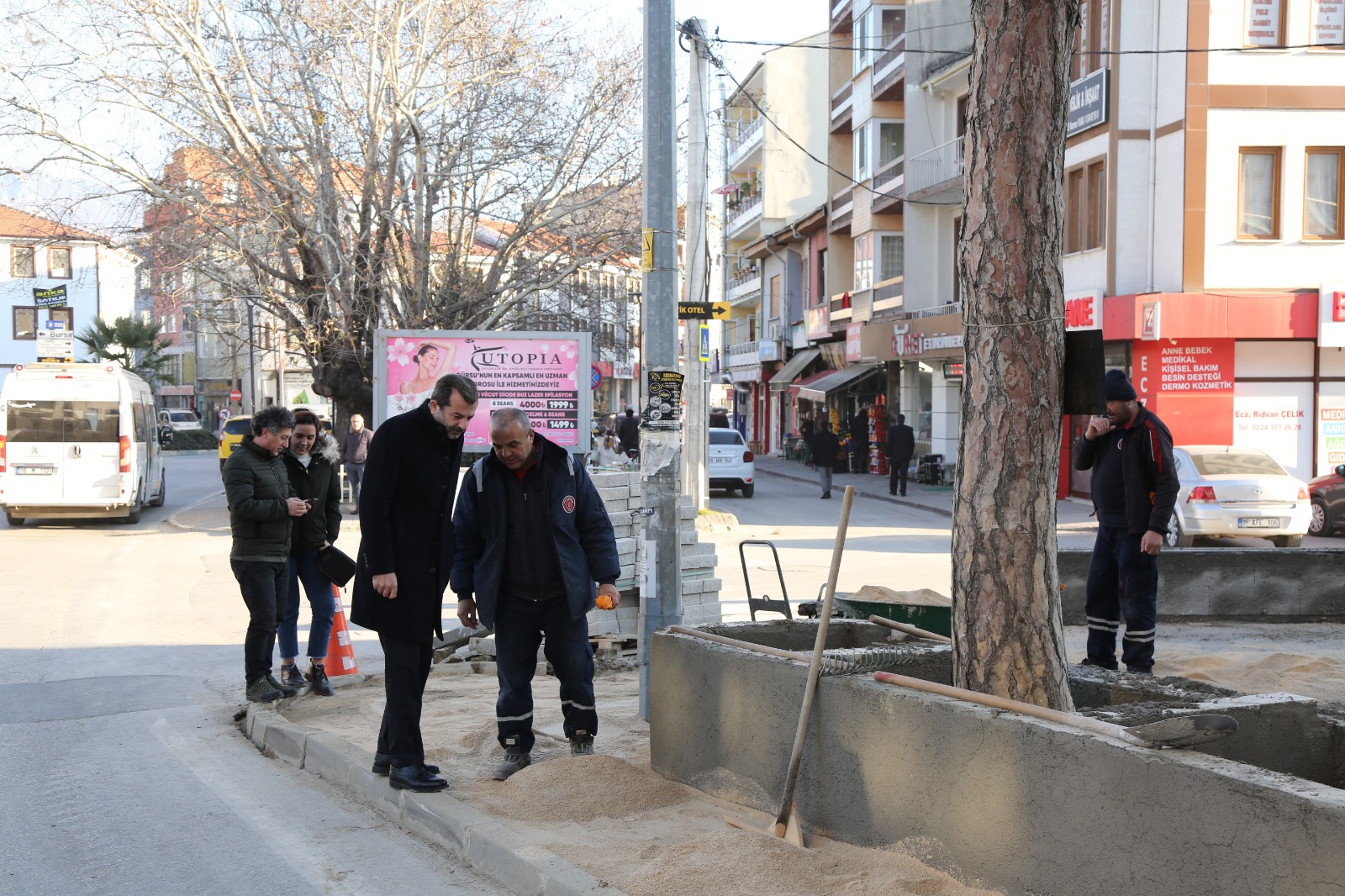 Gürsu Merkez Cami Çevresi Yenileniyor