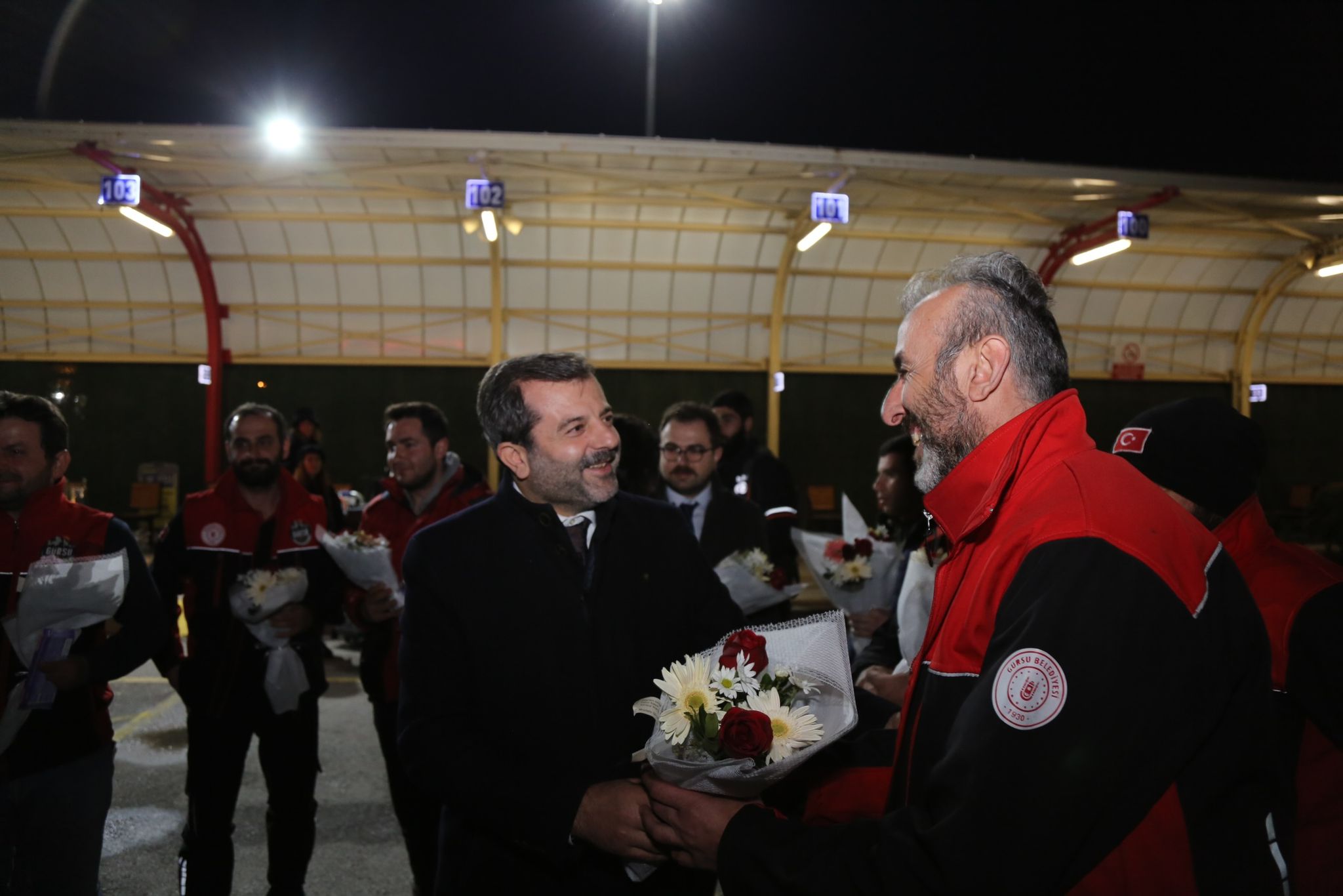 Yüreklerdeki Ateşe Bir Damla Su Oldular