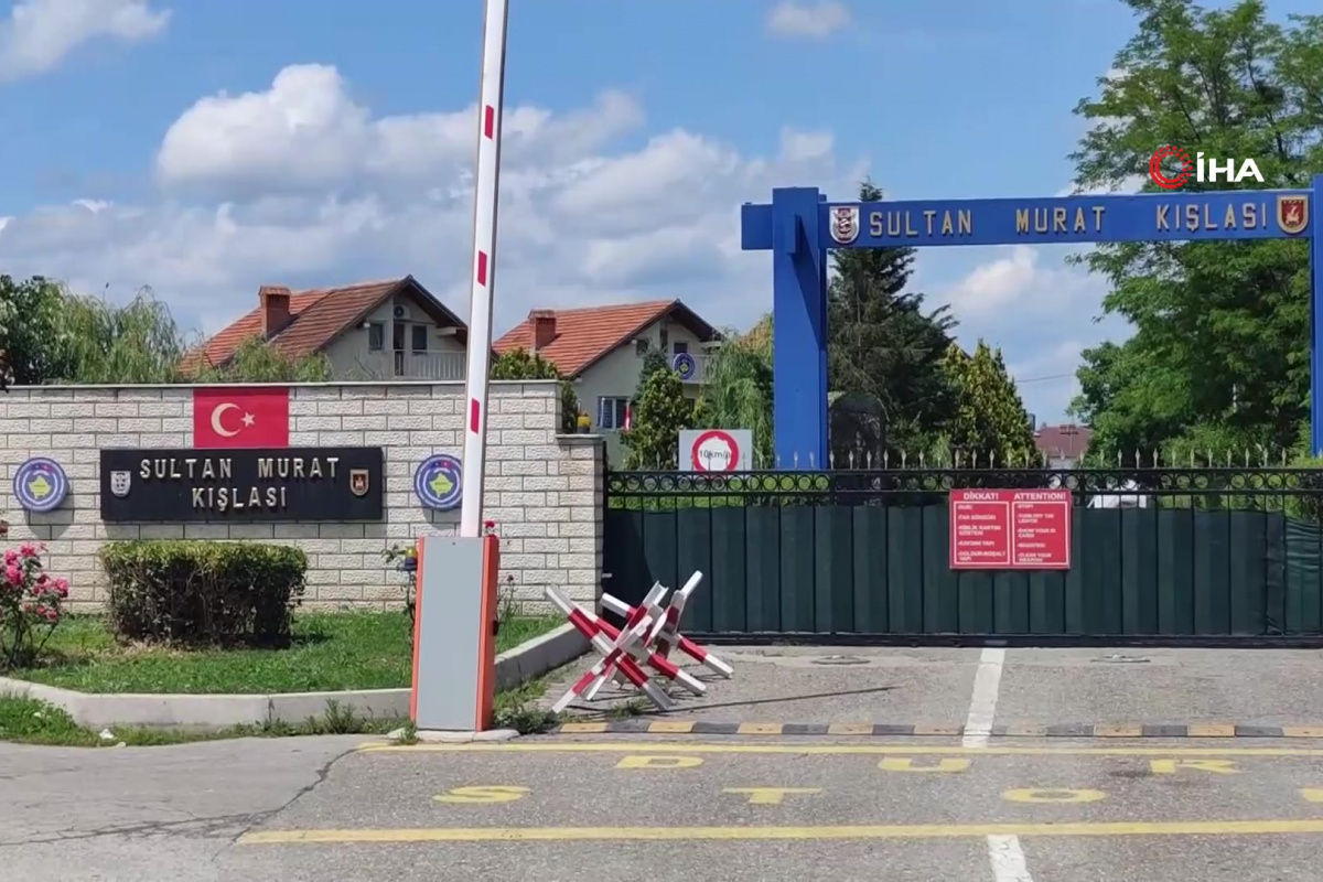 NATO'nun talebi üzerine Türk komandolar Kosova'ya geldi